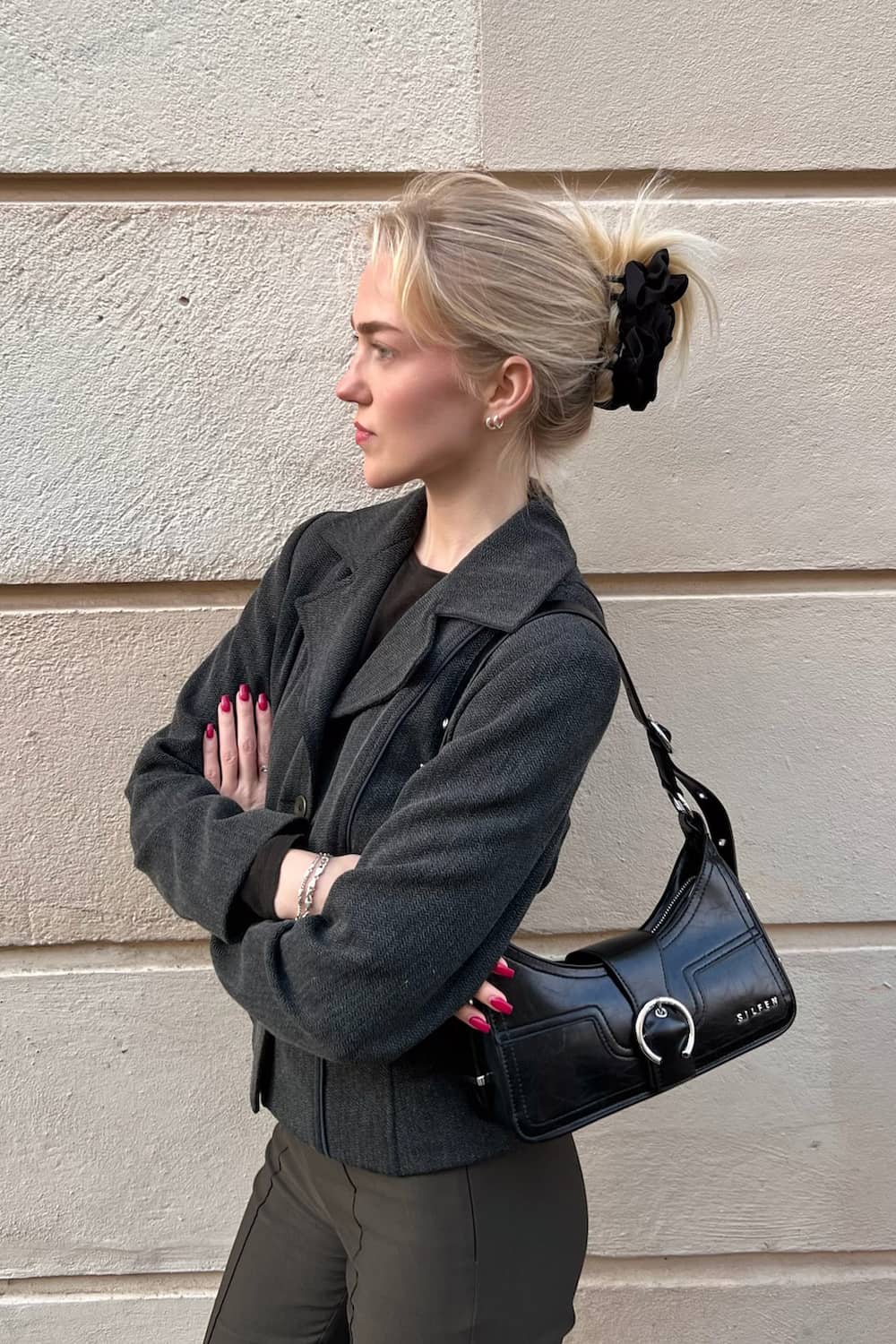Alba Shoulder Bag - black