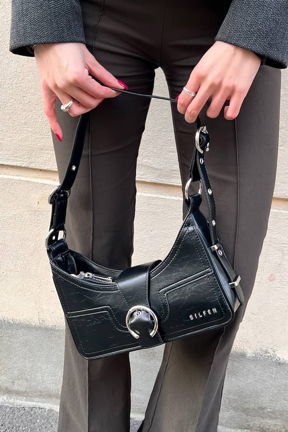 Alba Shoulder Bag - black