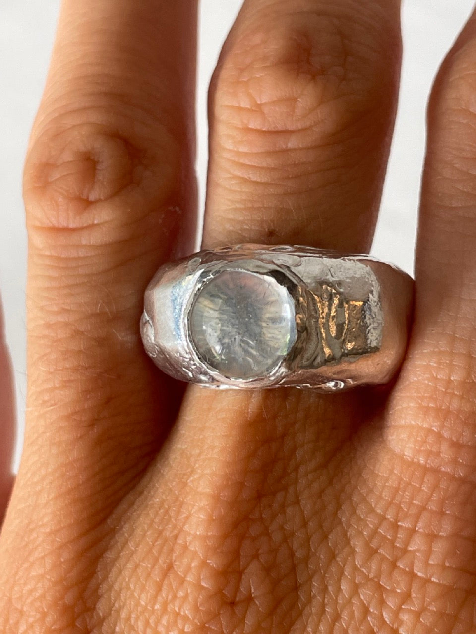 Fruto Agua Ring Silver White