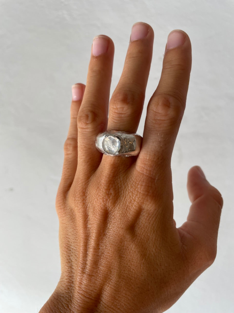 Fruto Agua Ring Silver White