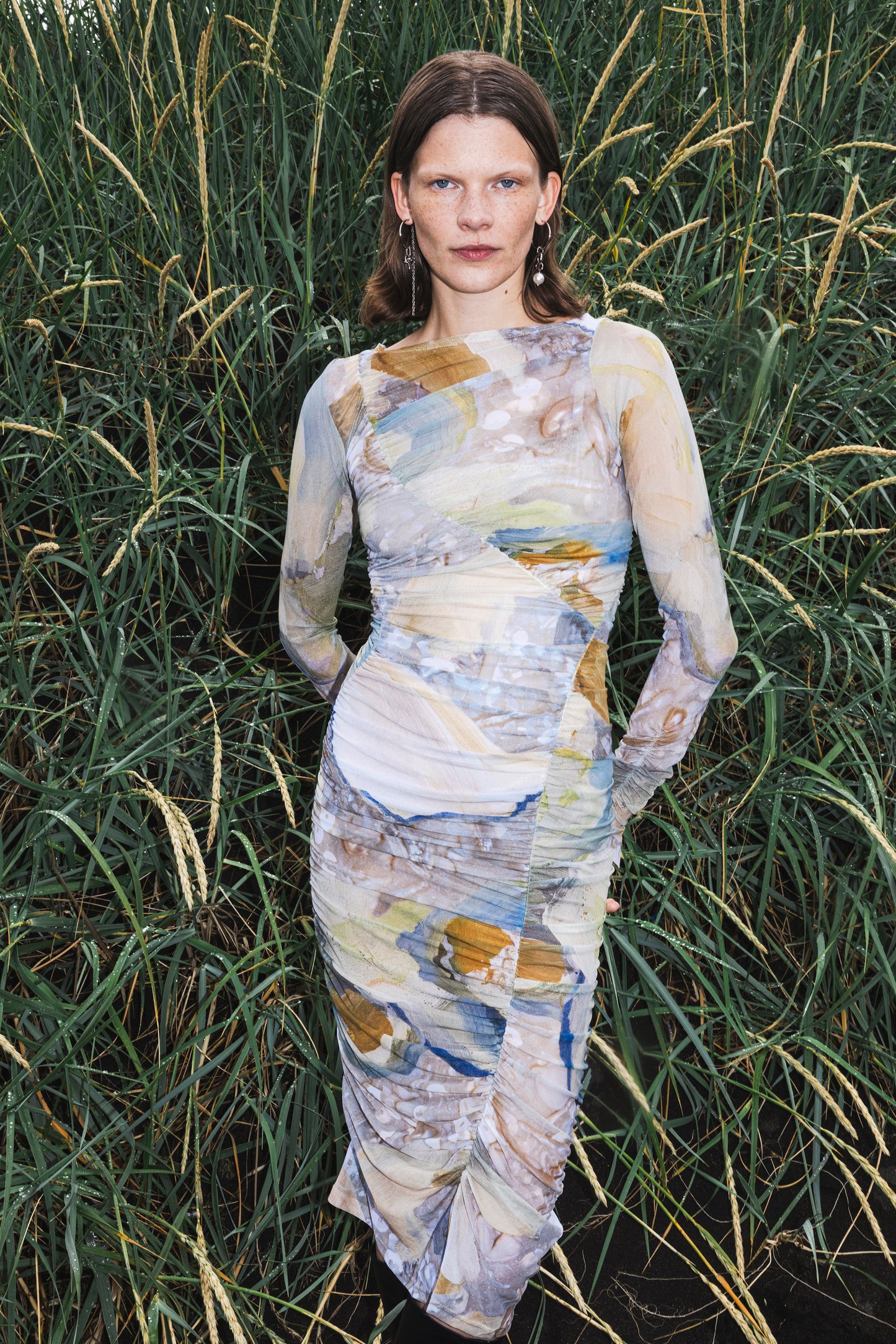 The Wave Dress in Beige Painting