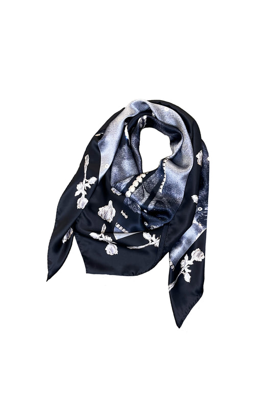 The Airbrush Lace Silk Scarf 130 x 130 cm
