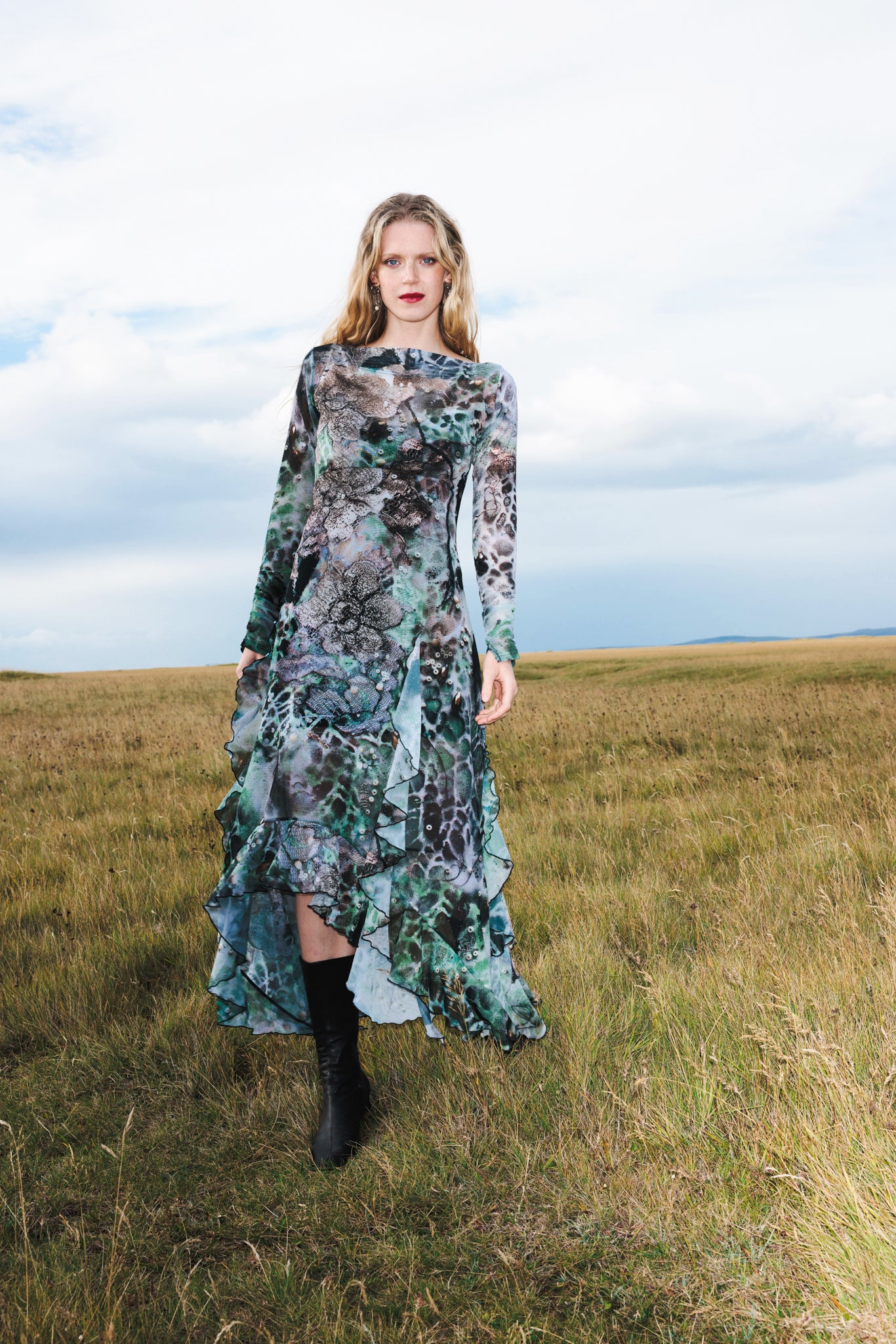 The Butterfly Dress in Dark forest - Preorder