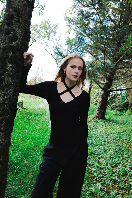 The Tie-Knit Top - Black