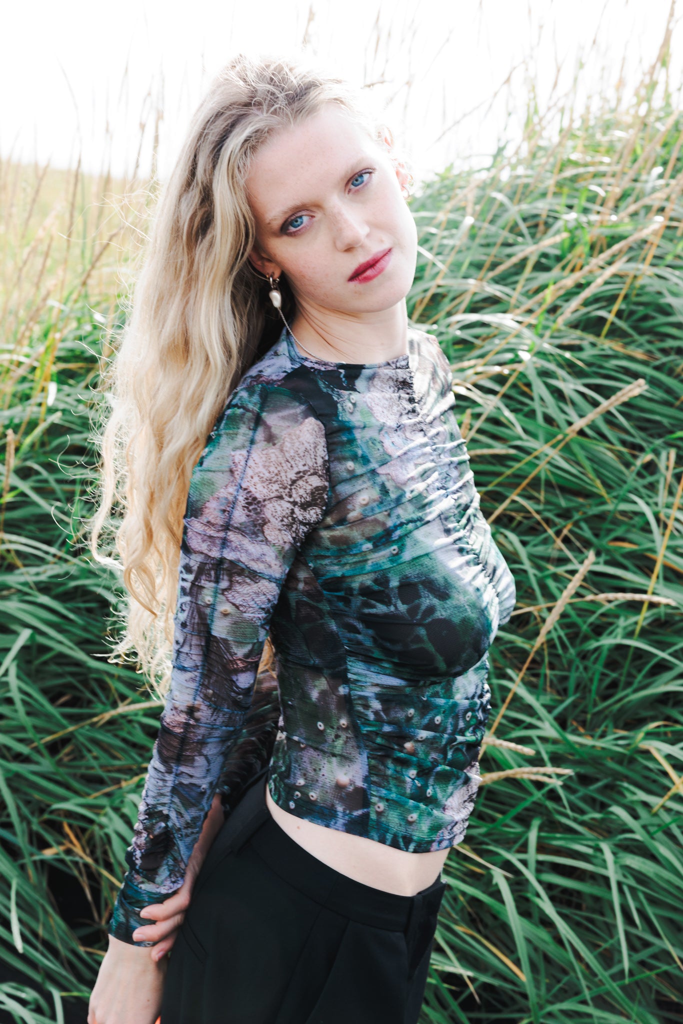 The Party Top in Dark forest