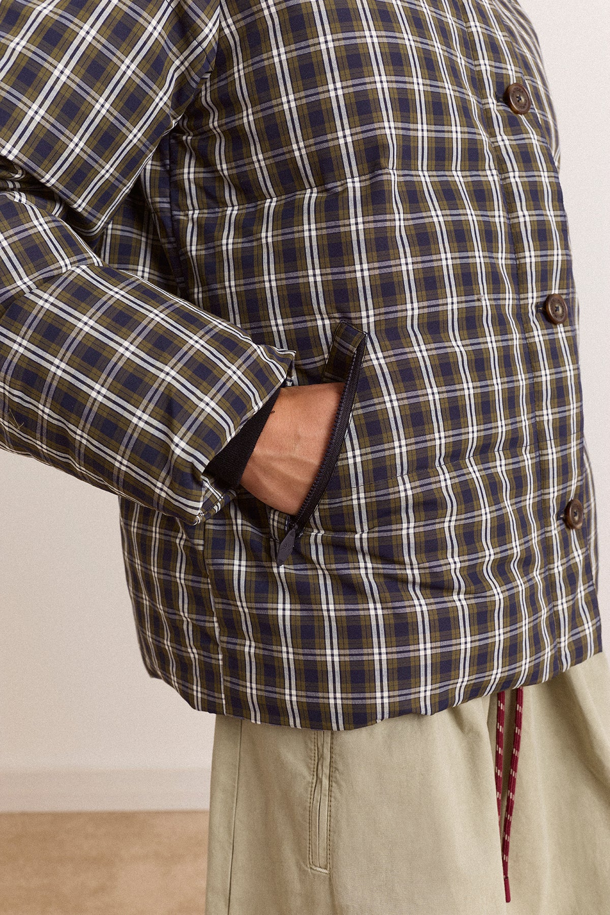 Pearl Hooded Puffer - Lyra Check