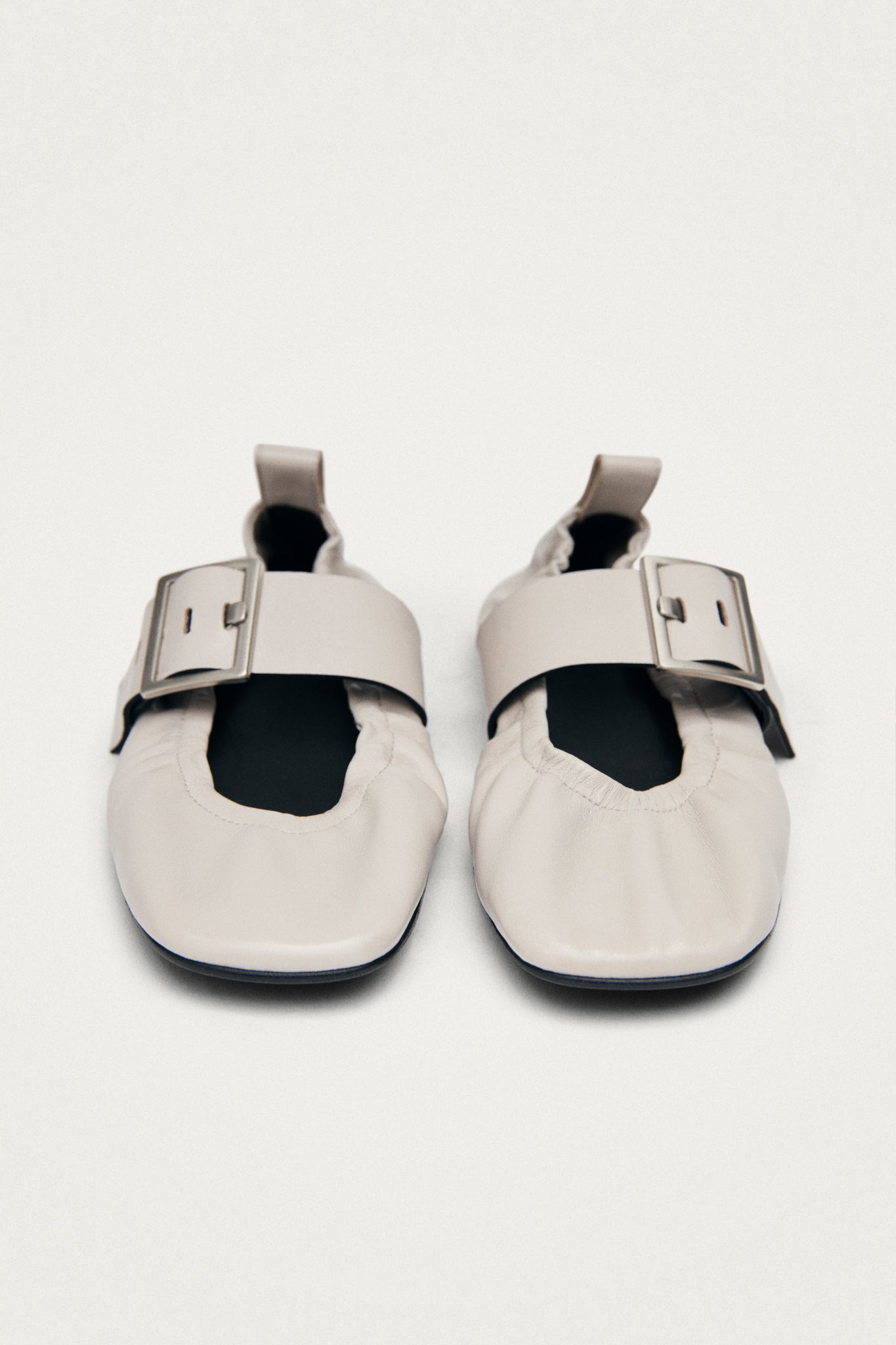 Sarea Cream Leather Ballet Flats
