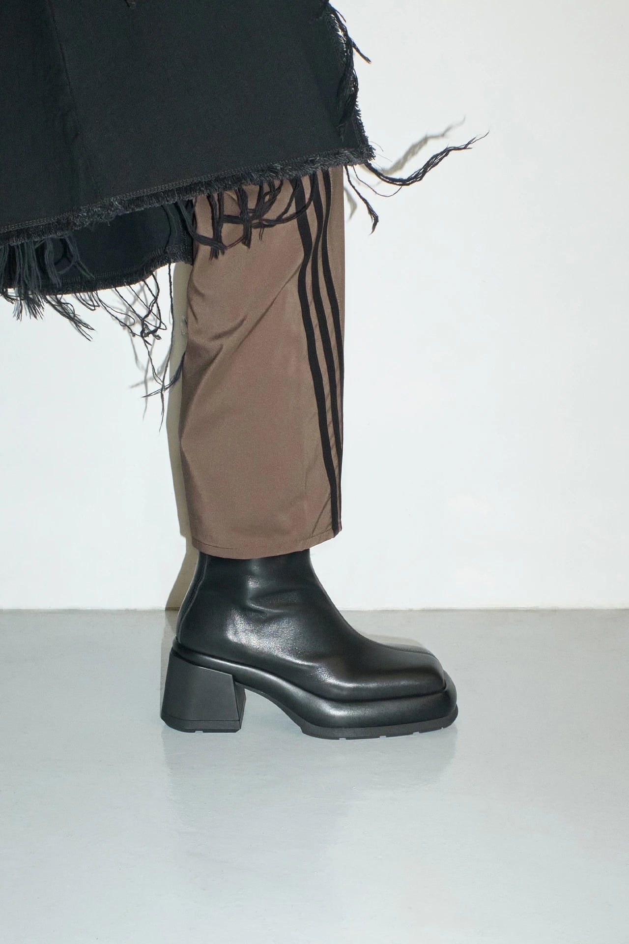 Cassia Black Brown Boots