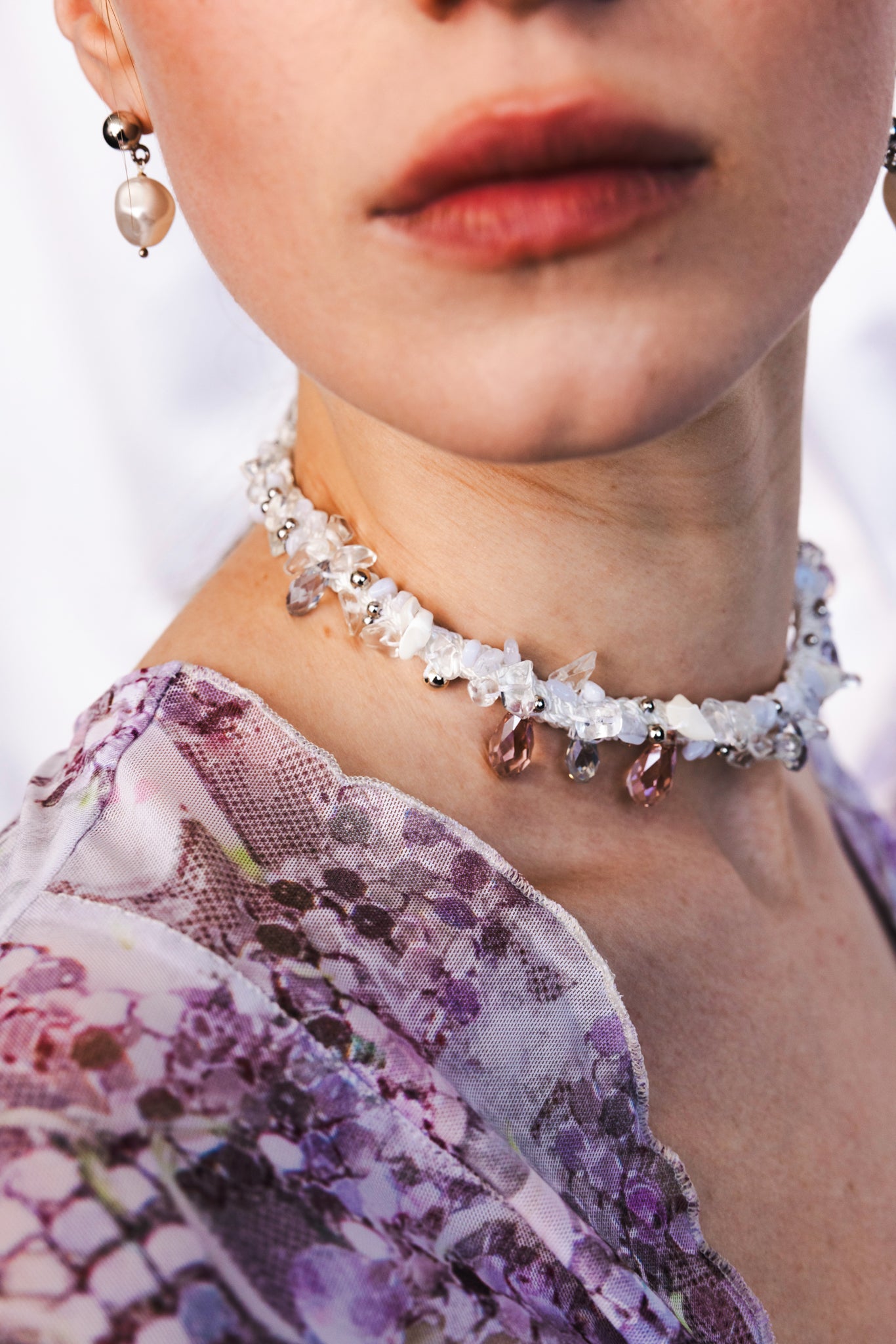 The Crochet Pearl Necklace in White