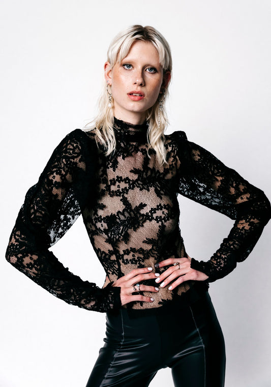 The Victorian Top in Lace