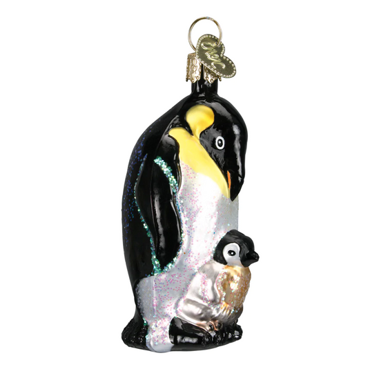 Emperor Penguins w/chick